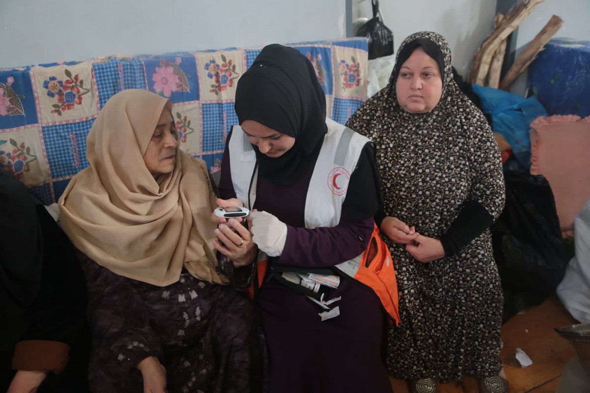 PalestineRCS's tweet photo. The PRCS community work team is carrying out recreational and awareness activities for displaced children ❤️at the PRCS headquarters in #KhanYounis. Additionally, they are conducting blood pressure and diabetes screenings for the elderly.👏
#Gaza
#Humantarians
#GazaChildren https://t.co/d6zl8MECmp