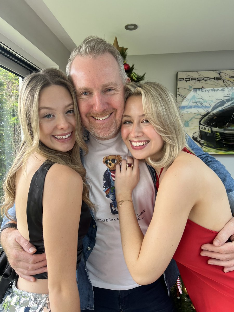 avrilbrogden tweet media