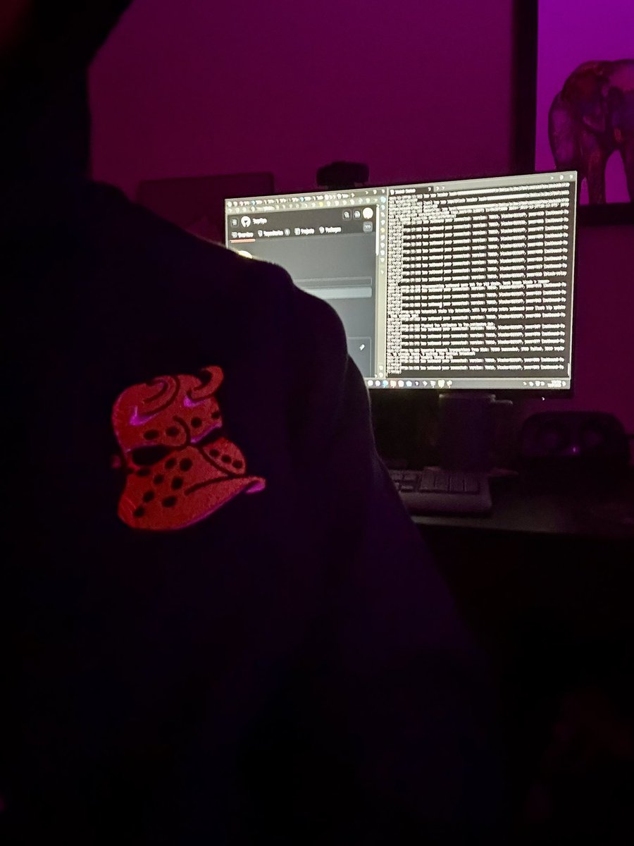 Shout out to <a href="/MLewisson10/">CHOP</a> for such an amazing gift! These sweaters are comfy, heavy and thick! Thanks for the amazing gift you provided for <a href="/NoncoJasonGang/">Nonconformist Jason Gang</a> 🔥🔪