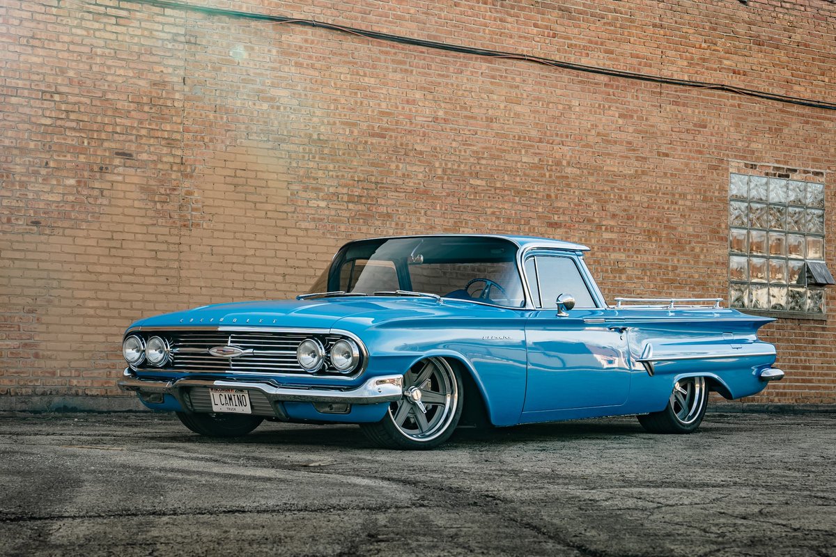 ForgelineWheels's tweet photo. Blue Angel. Barry’s @Roadster_Shop #protouring #chevy #ElCamino glides from heaven on #centerlock #forgeline #RS6! https://t.co/WEcFZcne7m https://t.co/7b2tCkyRrS