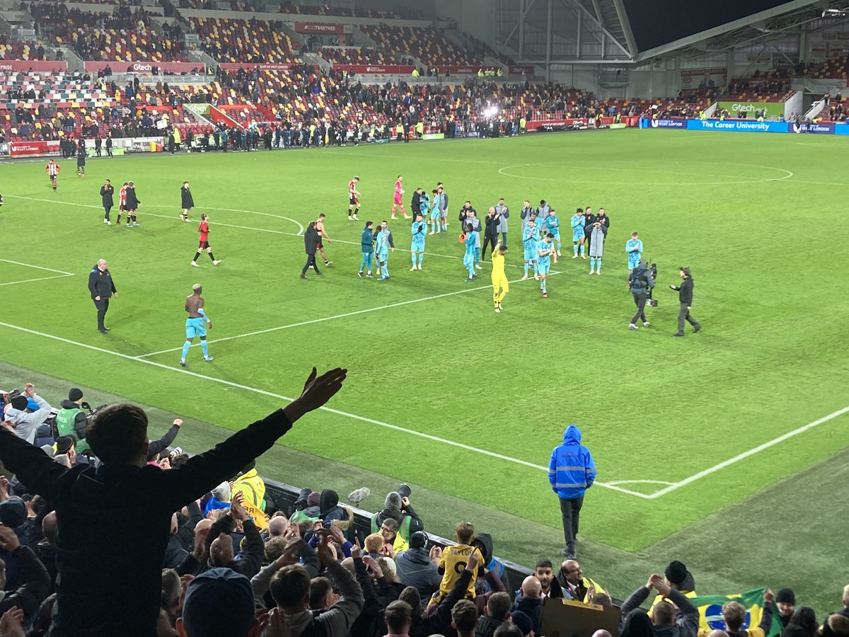 Postie65's tweet photo. Great away day 🖤🧡🐺 https://t.co/pnxlsMQ8kI