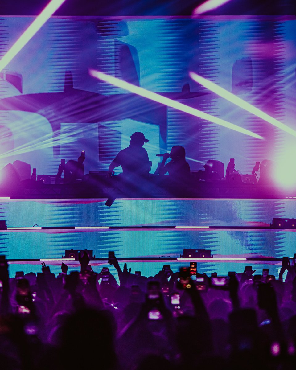 REFLECTING // A surprise appearance from <a href="/NellyFurtado/">Nelly Furtado</a> at our #soldout <a href="/domdolla/">Dom Dolla</a> Lollapalooza Afterparty makes the list for Top 2023 Moments at Radius 🤯

📸: <a href="/alliemischen/">Allie Mischen</a>