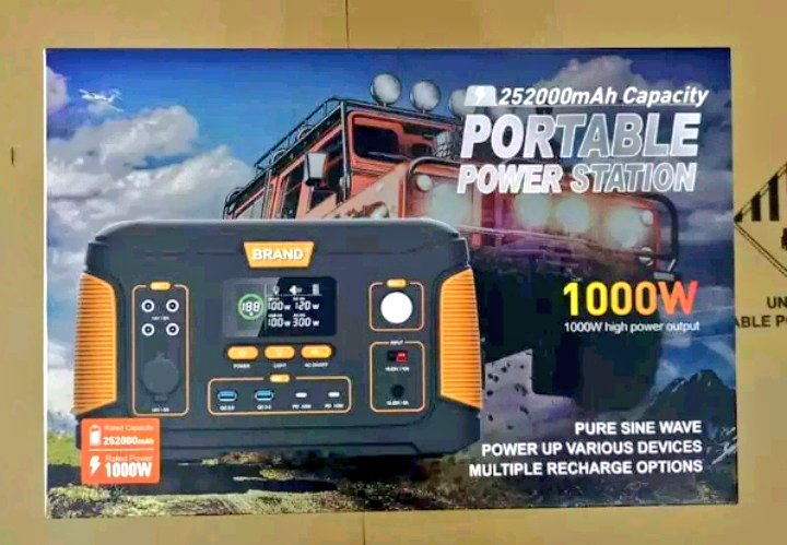 joeboyking93's tweet photo. 1. Portable Solar Power Supply

Alat ni ada solar panel, bila korang keluar, korang jemur la kat halaman rumah utk simpan voltan.. Alat ni bleh guna utk 3 4 device sekaligus sepert laptop, phone, lampu..

If blackout, dah tak perlu risau lagi.. Wajib ada
🛒https://t.co/vb3MVXegEy https://t.co/uhYqkKc4n0