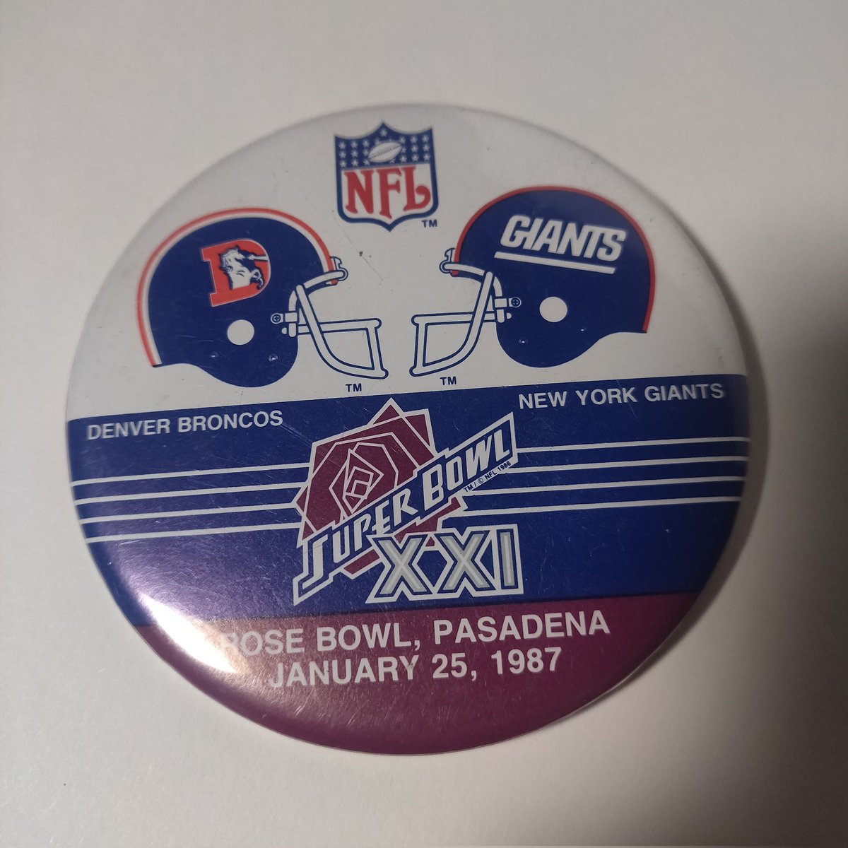 thosloan's tweet image. Giants Superbowl #pinback
tfsloan.etsy.com/listing/163116…