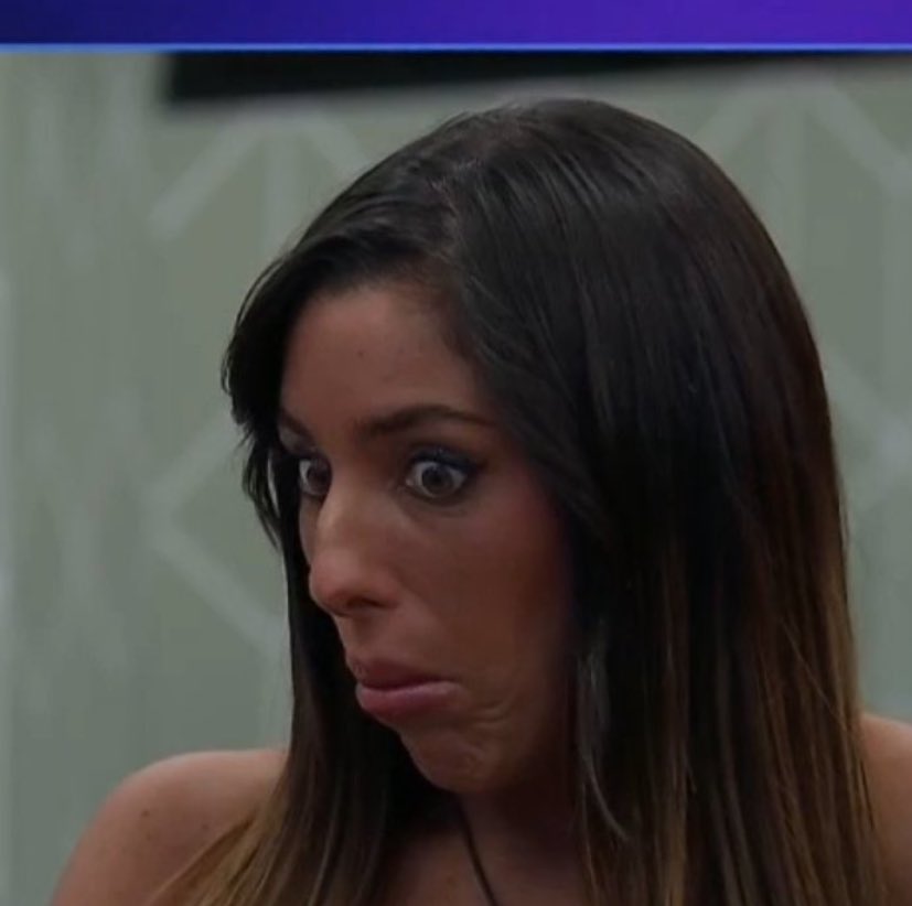 camiiiiilo_ayes's tweet photo. Licha: “Salgo yo primero de placa, después Carla, Sabrina , y en el mano a mano entre el paisa y furia se va ella” #GranHermano #GH2023 https://t.co/QF5DcptvE5