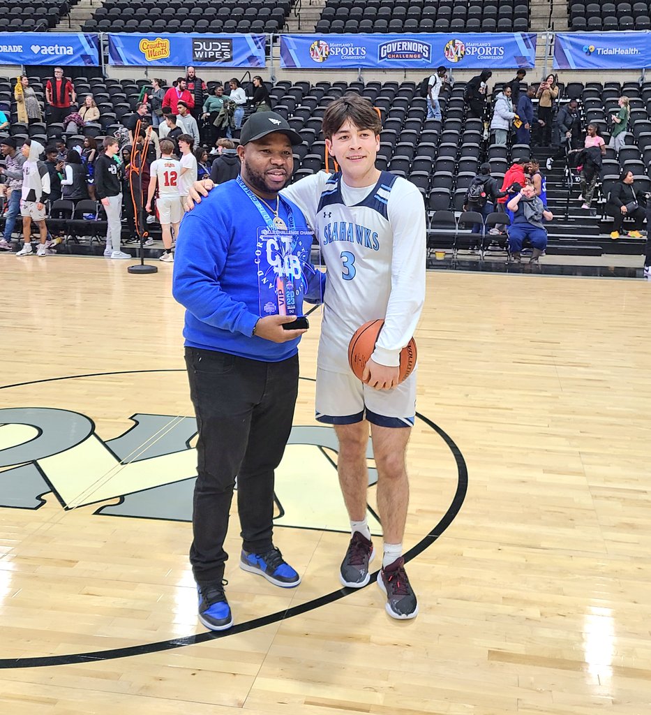 Marcus Helton tweet media