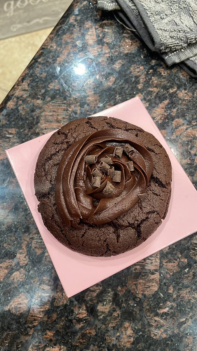 Priscilla Pompa Riser tweet media