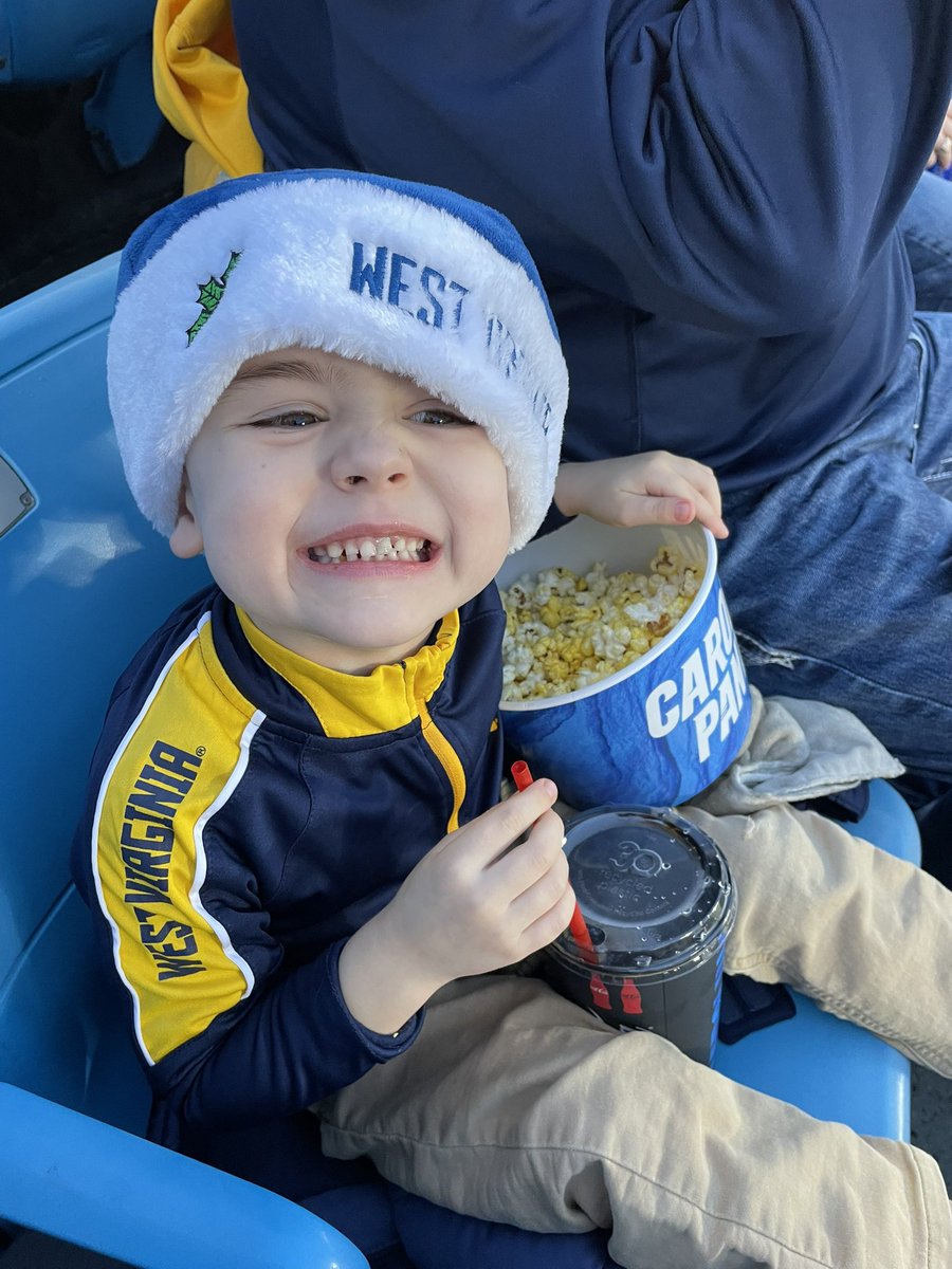 TallenGriffith's tweet photo. My little man’s first bowl game! Let’s gooooooooooo https://t.co/C6v41GfmEC