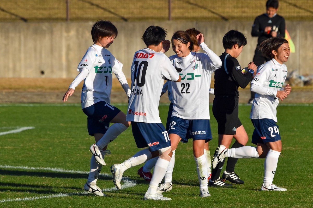 miyu2ka's tweet photo. 2023シーズンをもって、引退します⚽️
ここまで、私を支えてくれた方、
応援してくれた方、
本当にありがとうございました‼︎
皆さんのことが、大好きです‼︎
また、どこかでお会いできるのを楽しみにしています😊
サッカー人生、最高に楽しかった❤️‍🔥 https://t.co/LiMaj9IHFM