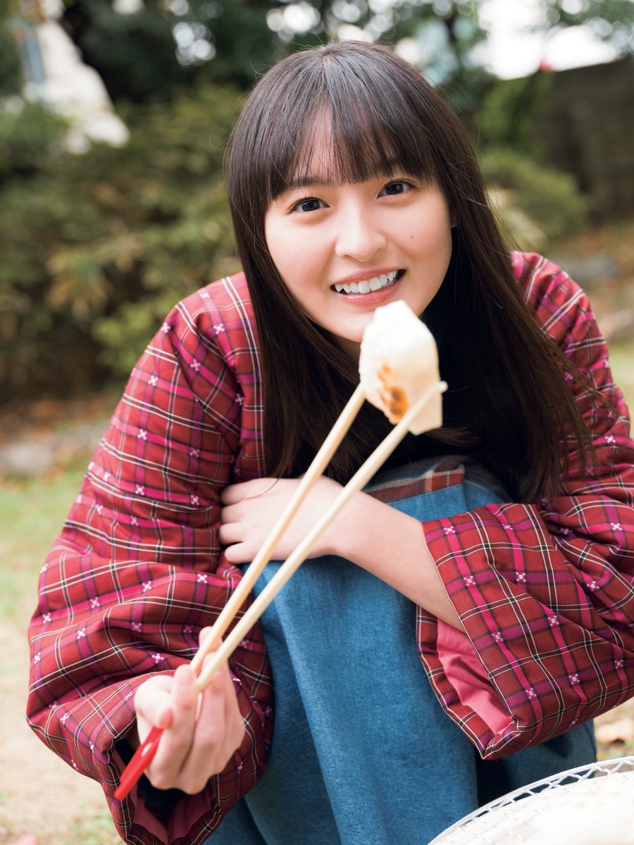 乃木坂46・遠藤さくら、地元でまったり💕 『サンデー』表紙&巻頭