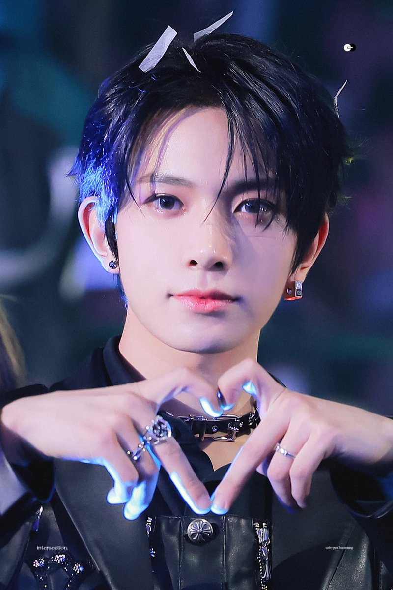 intersection(fan acc) tweet media