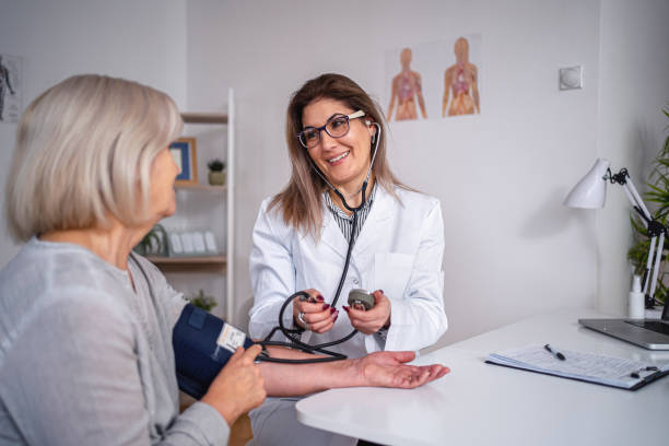 CenterPointeMed's tweet photo. #FYI Annual physicals are an essential part of maintaining your overall health. They can help detect health issues early, when they're most treatable. During an annual physical, your healthcare provider will perform a variety of tests and exams to check your overall health. https://t.co/PTXinVI0u2