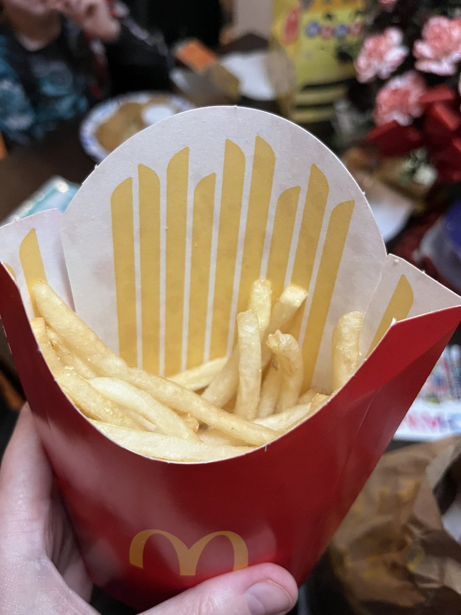 one_curly_fry's tweet image. Hey @McDonalds  - you should be ashamed for charging $5 for these fries. 
#ripoff #lazyworkers