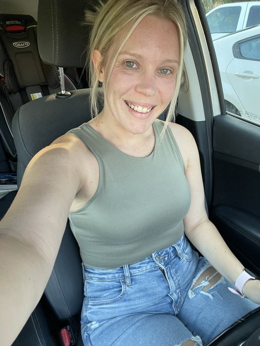 I&rsquo;m not ALWAYS naked 🤪 https://t.co/HYJy76vstY<a href="/tag/phatty"class="tags"><span>#phatty</span></a>