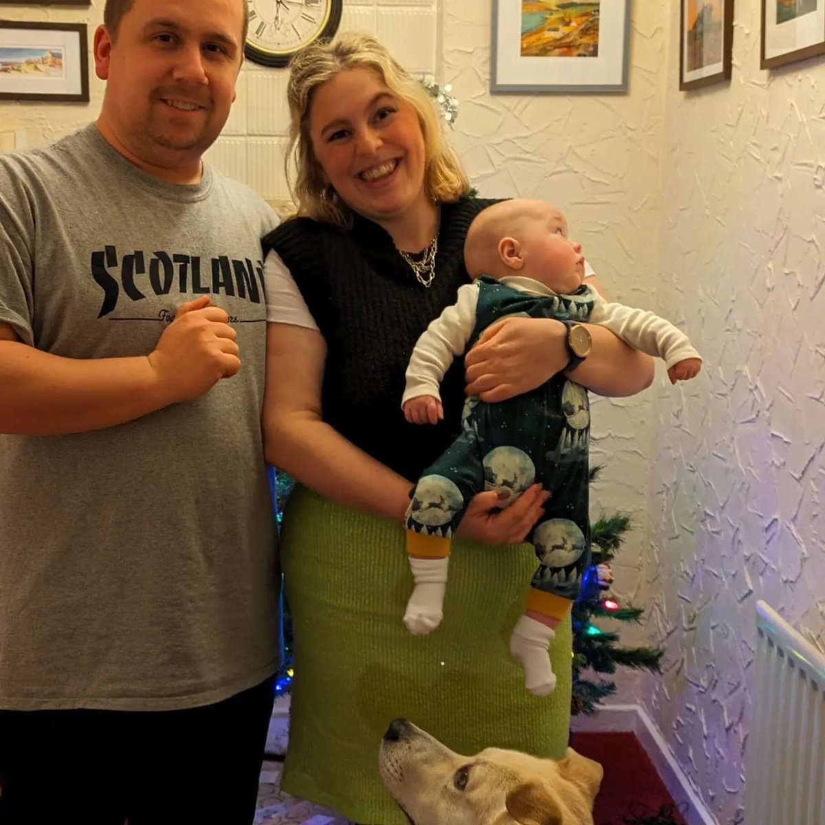 Poppy71558937's tweet photo. The Christmas I always dreamed of! https://t.co/6OdR1UiQIo