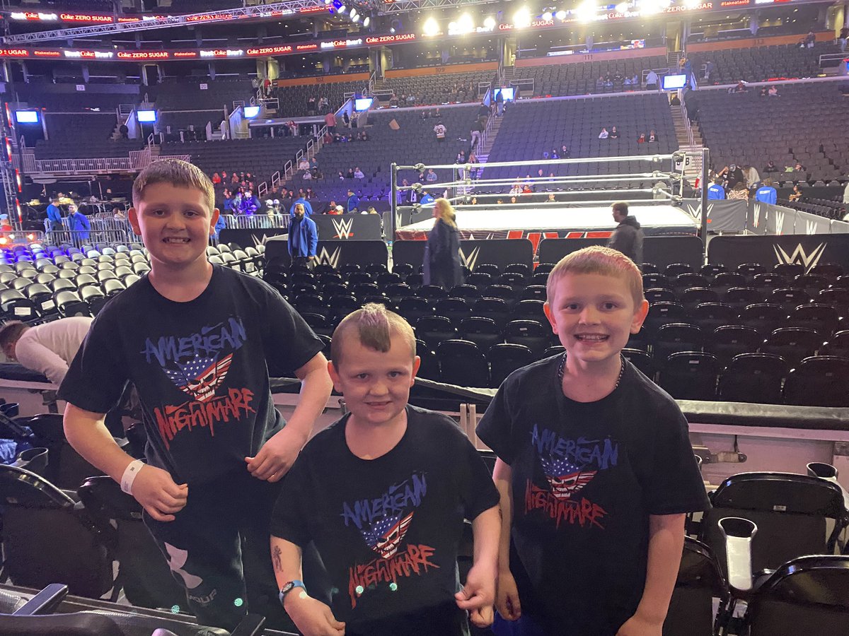 kimbeckman22's tweet photo. #WWEBoston @WWE https://t.co/b7TCMt9l7S