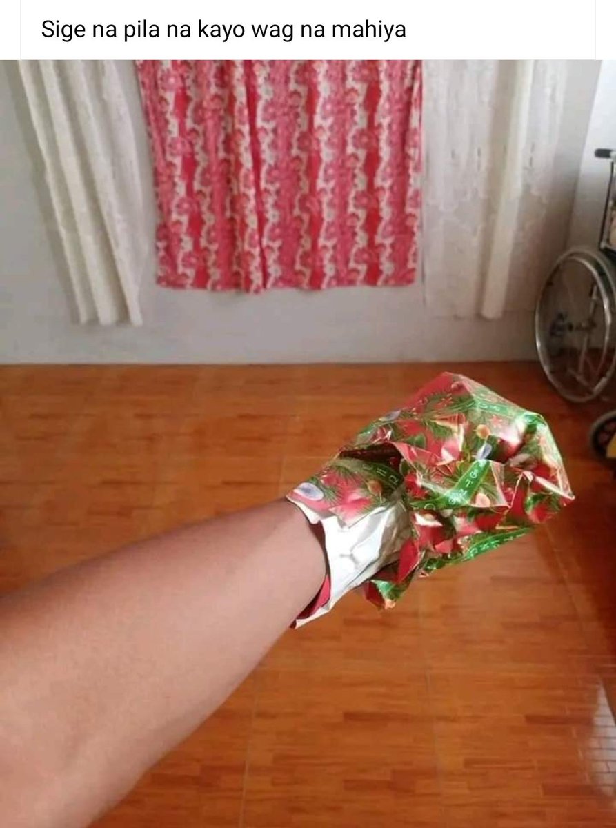 x4nz4's tweet photo. 4pics1word

Belated merry xmas mga bilat at o10 https://t.co/xIDi8f9NfZ