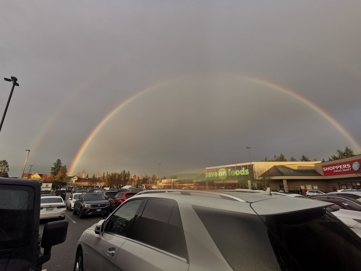 来健身看到double rainbow，祝大家来年行大运