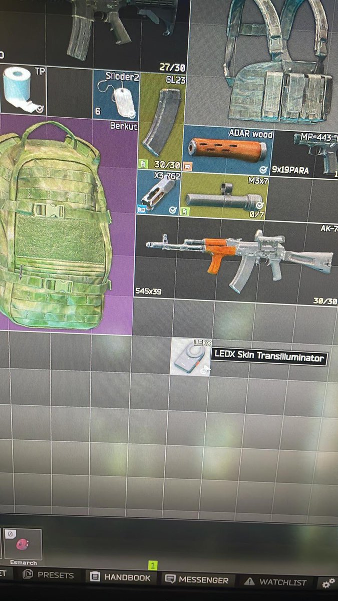 der_bummie's tweet image. Never saw a #ledx so early in the #wipe #eft.

(mate found one in the same lobby - woods usec camp)