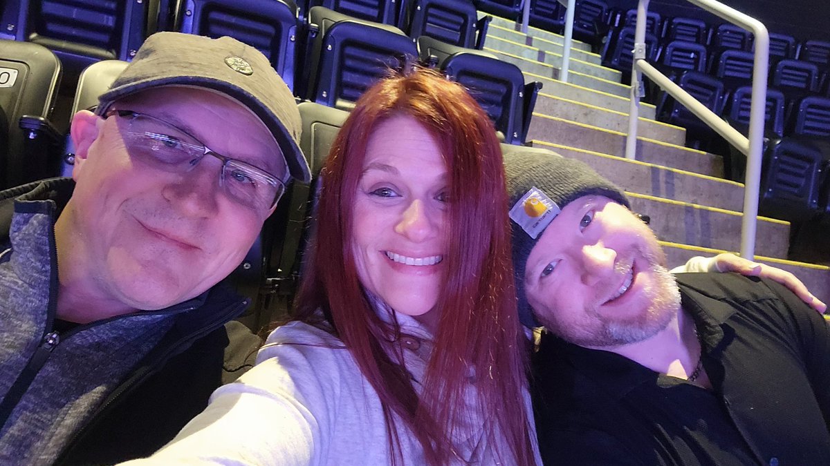 underwateramy37's tweet photo. Unplanned wrestling mid-week!
#WWEBoston https://t.co/zQi6VAvzII