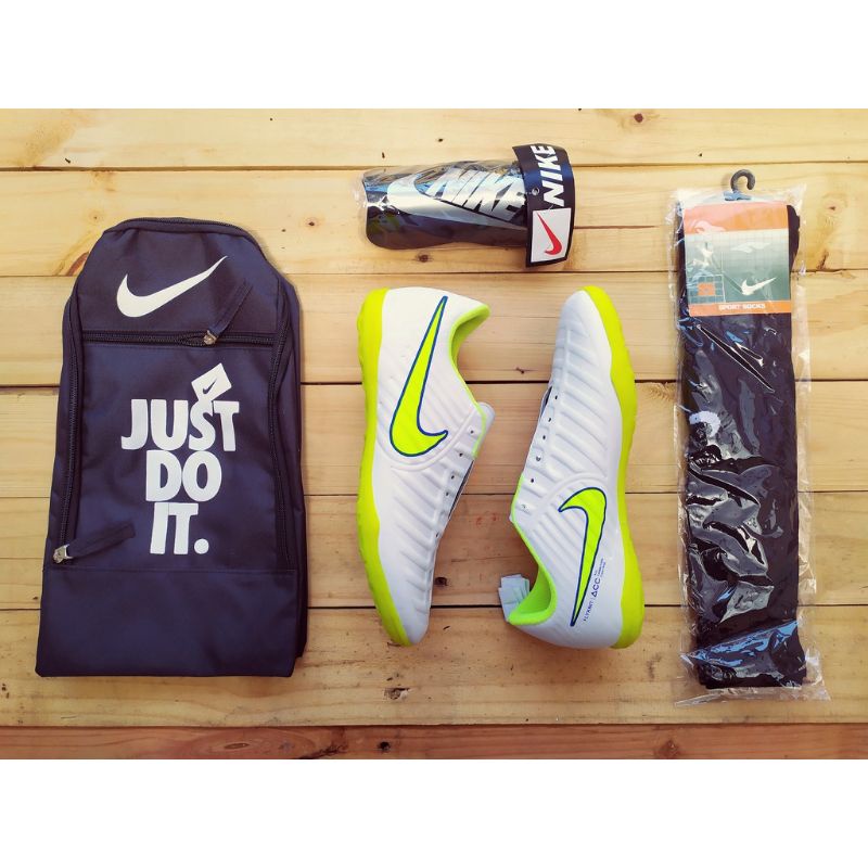 SenjaHideung's tweet photo. Paket Komplit Sepatu Futsal Nike Tiempo Hypervenom Mercurial X Superfly Series

Lihat Produk : https://t.co/H2rpp8f5Qe https://t.co/HJNqtvREMI