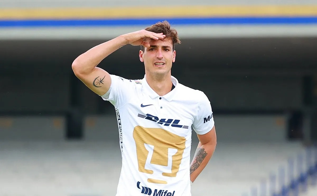 canchafc's tweet photo. COMO JOGA JUAN DINENNO! O argentino de 29 anos está próximo de ser anunciado pelo Cruzeiro. A notícia dada hoje cedo pegou boa parte dos torcedores de surpresa e muitos estão querendo saber como joga o atacante. 

Desenrola nosso fio aí 🧶 https://t.co/mNBN5ZCPgQ