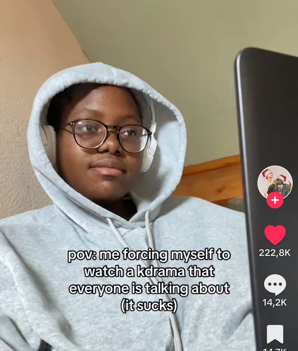 lena tweet media