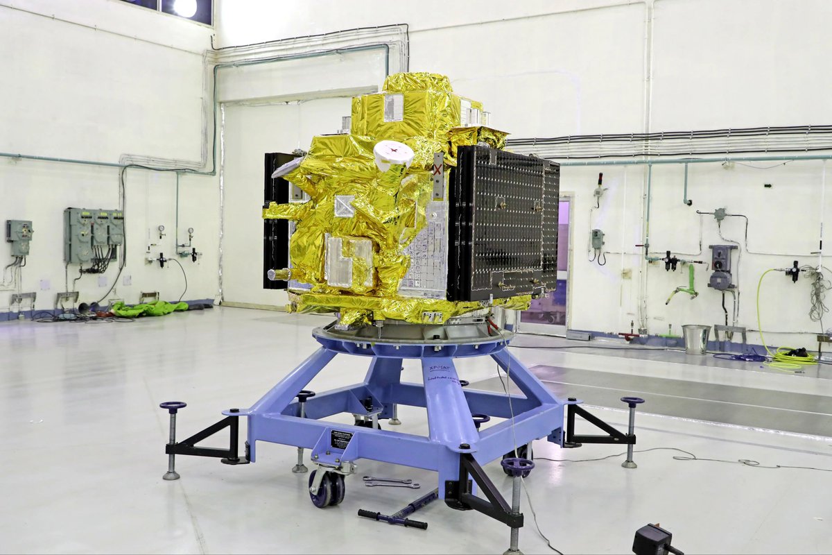 ISROSight's tweet photo. Here are some visuals of the Integration of #PSLVC58 with #Xposat!🚀

The launch of India's first dedicated polarimetry mission to study polarisation of cosmic X-rays is scheduled for

🗓 January 01, 2024
🕘 At 09:10 hrs IST
from SDSC SHAR

#ISRO https://t.co/pyRhVQFJM8