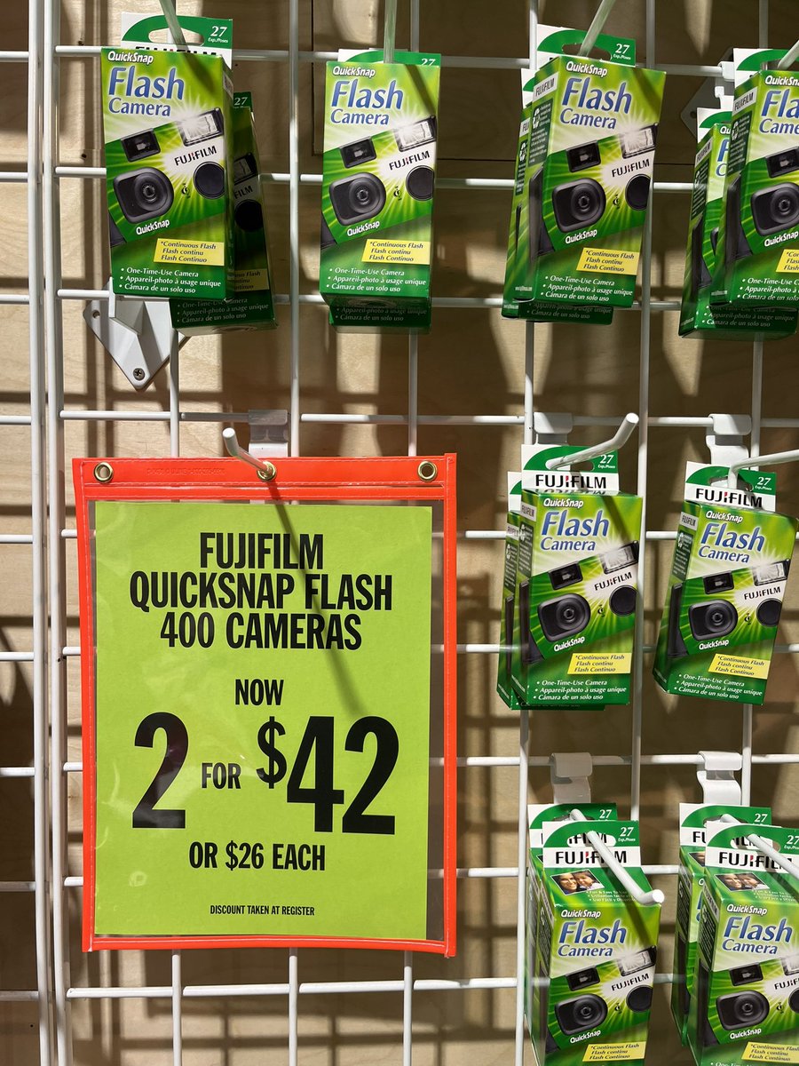 FranziaMom's tweet image. jesus christ