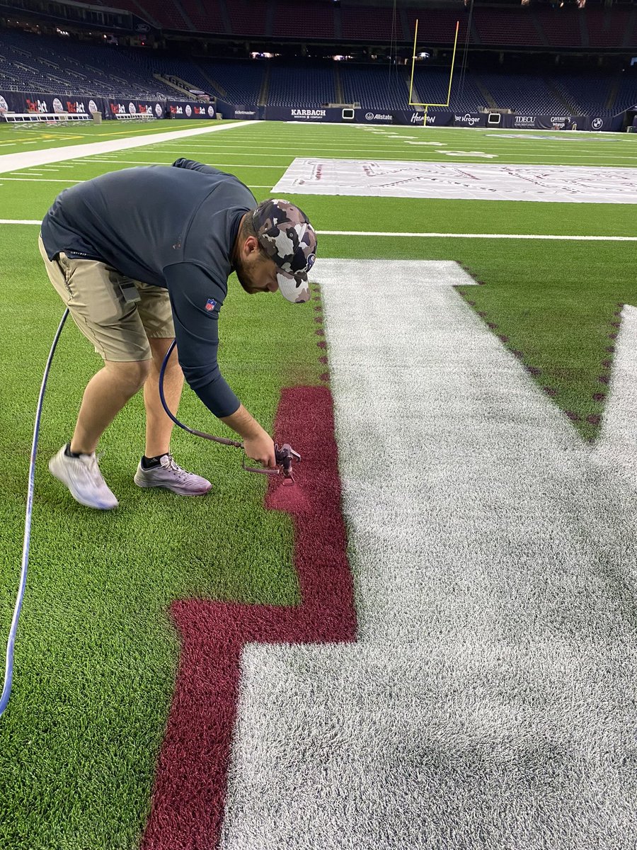 AggieTurf's tweet photo. Texas A&M @AggieTurf alumnus, Jonathon Wolf @txaggie19, a former member of @aggiefieldstaff and current Assistant Sports Field Manager at NRG Park, has been working hard on the field prep for the Aggies in the @TexasBowl. #BTHOosu #GigEm https://t.co/u3oJSLawaL