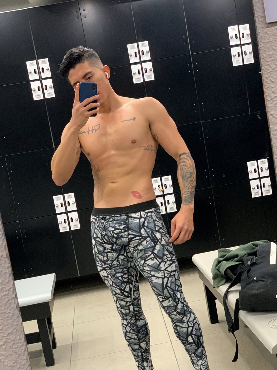 eddgaarcntt's tweet photo. Lo que te vas a comer 🫵🔥😈👅 https://t.co/QP8rr6Q8xz
