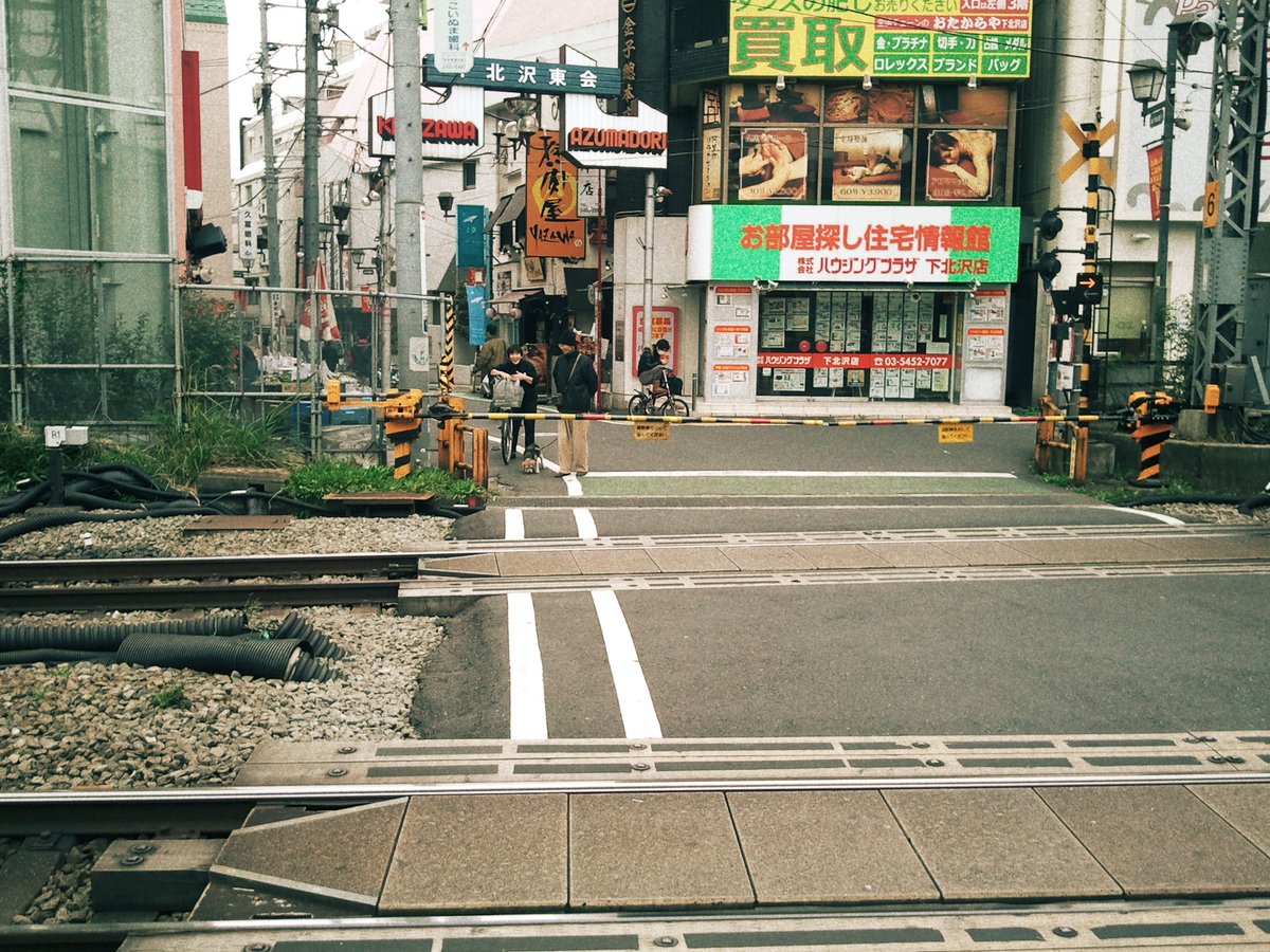 k_photo_tokyo's tweet photo. 初代GALAXY Sのカメラ意外と悪くない

#snap 
#samsung #galaxyS #SC02B https://t.co/deB3HRr8QG