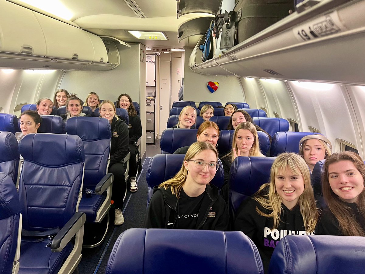 CoachHockett's tweet photo. Next Stop: 🛑 St. Pete 🔜 🏝️☀️🏖️

Wheels about to go up 🛫 …

Let’s Do This @UWSPWBB 🏀‼️🏀

💜 #Pointers 🦅 #FlyHigher 💛 https://t.co/m3c6zCsalf