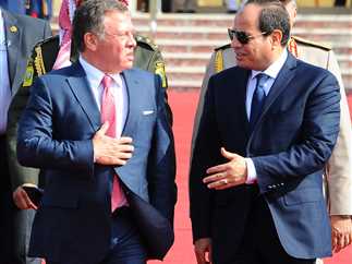 أتقي شر كل من أقترب من الأرض😂..