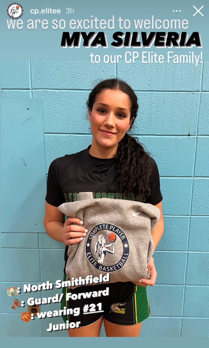 Mya Silveira (@myarenees) on Twitter photo 