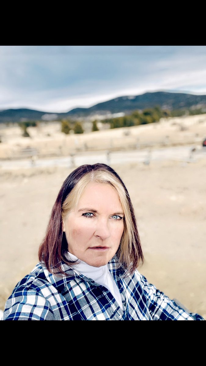 DocMassnick's tweet image. I’m out once more, delving into research in the vast expanses of the West. The journey for knowledge knows no bounds. The mountains in the distance stand as silent witnesses to the pursuit of discovery. #ResearchAdventures #WestwardHo #ExplorationSpirit #massnick #comingsoon2024