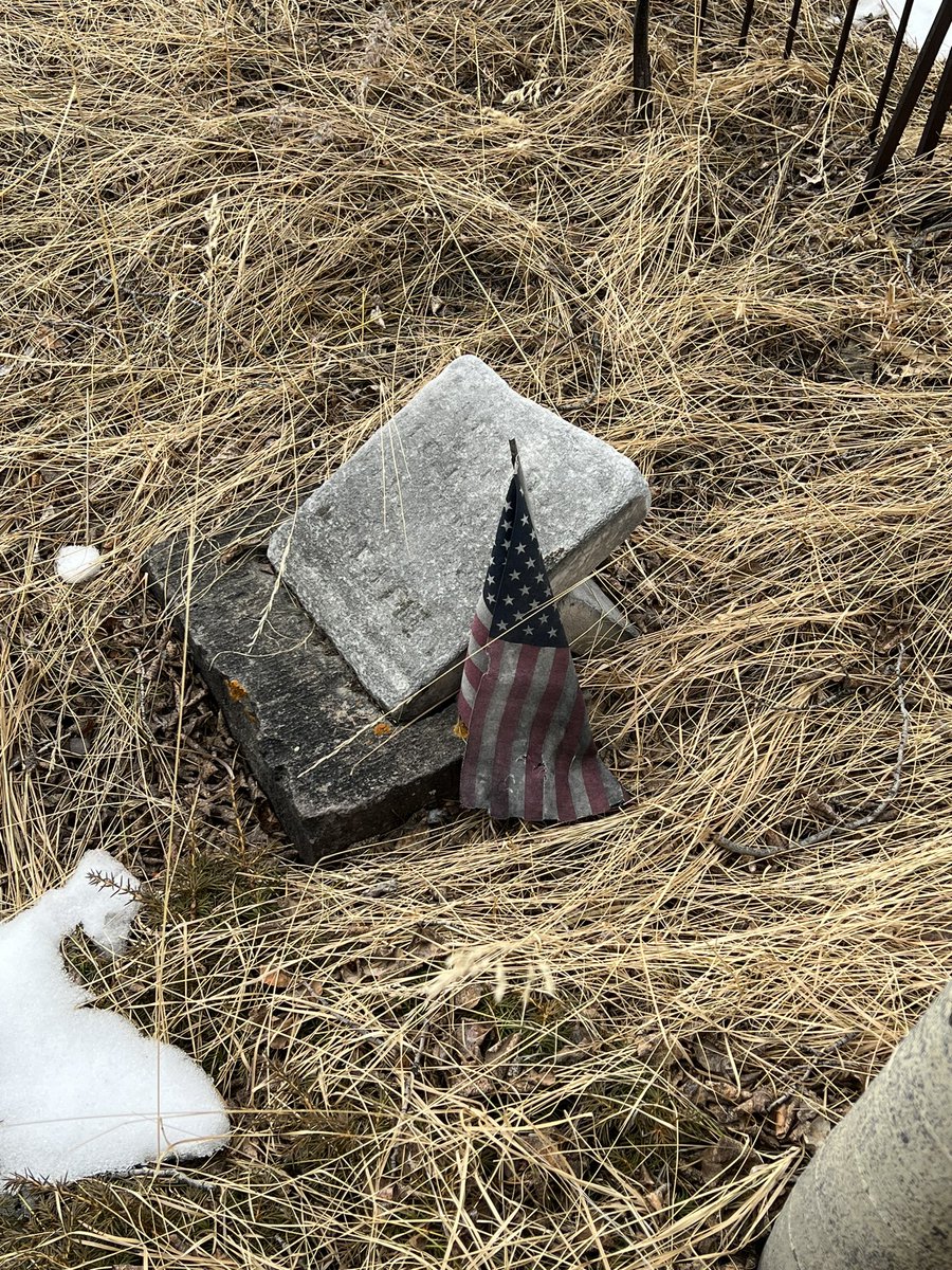 DocMassnick's tweet image. I’m out once more, delving into research in the vast expanses of the West. The journey for knowledge knows no bounds. The mountains in the distance stand as silent witnesses to the pursuit of discovery. #ResearchAdventures #WestwardHo #ExplorationSpirit #massnick #comingsoon2024