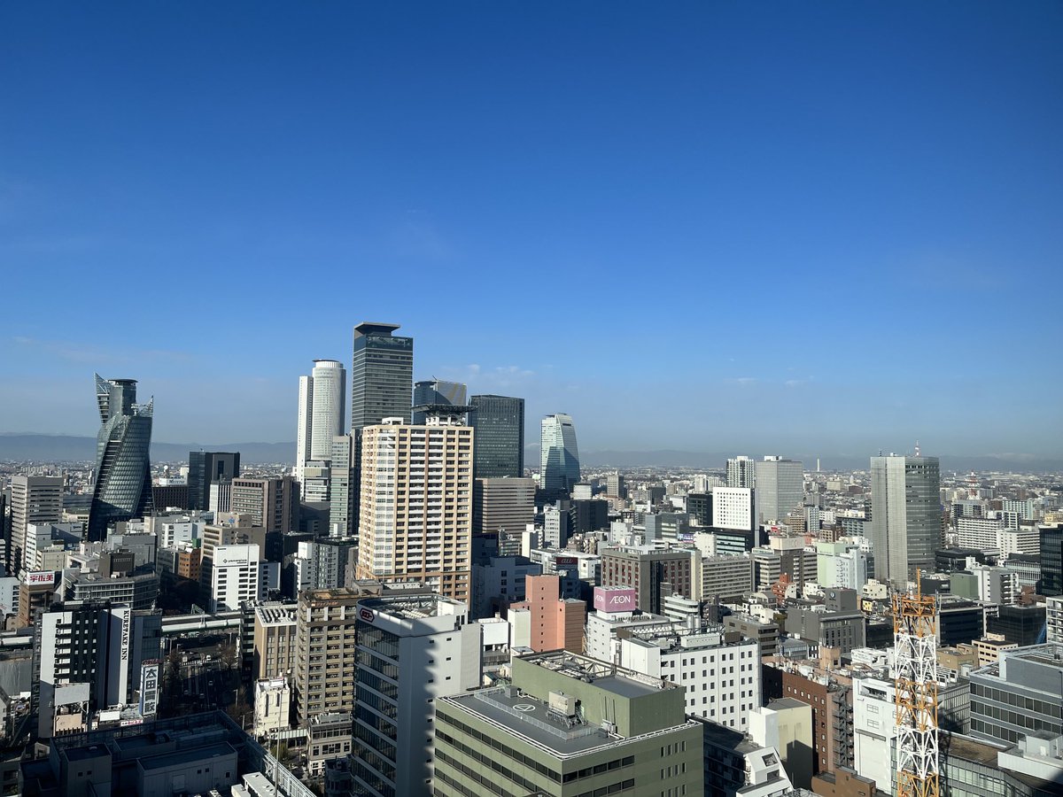 名古屋は澄み渡った空。いよいよ長かったツアーも最終日。今迄でベストなショーだったと思う。
12時間後皆んなが笑顔でいられるよう今日もベストを尽くします！！🎹
#ユーミン
#THEJOURNEY