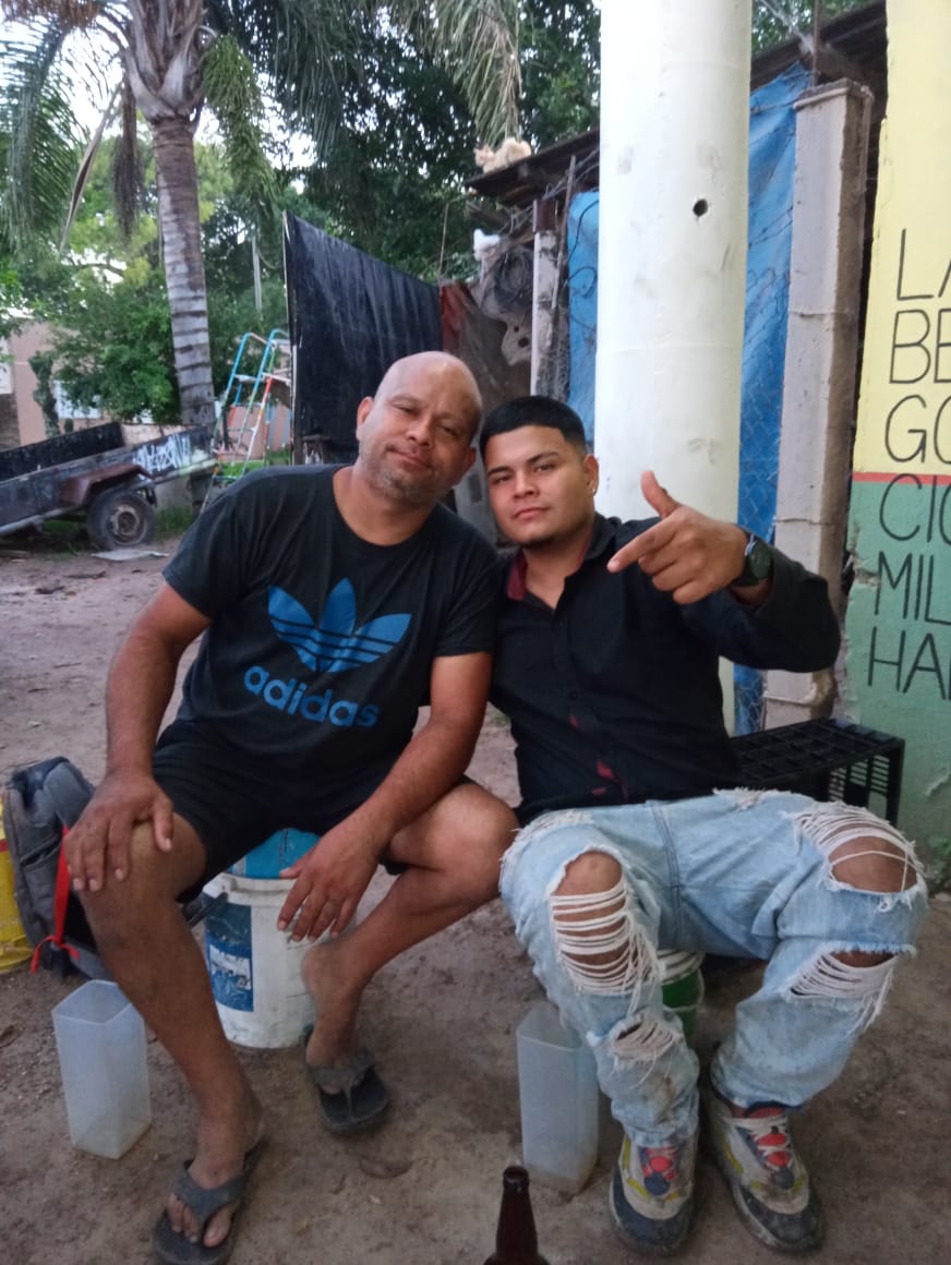 Orgulloso de ser tu hijo y gracias por brindarme todo viejito querido , al pie del cañón con vos pela❤️‍🩹🫀🫶🏾
