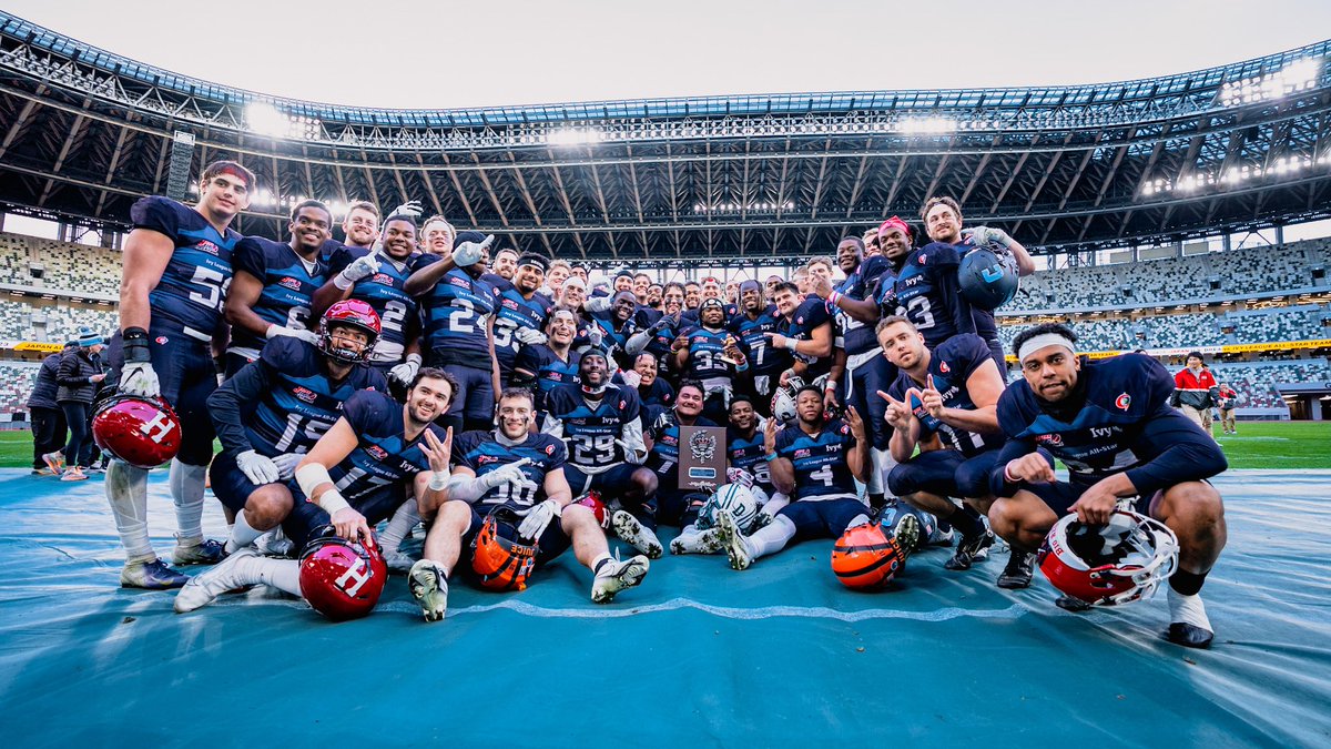 IvyLeague's tweet photo. 𝗧𝗢𝗣 𝗠𝗢𝗠𝗘𝗡𝗧𝗦 𝗢𝗙 𝟮𝟬𝟮𝟯.

The one where Ivy League football traveled halfway across the world to share, promote and play the game they love. 🌿🏈

📰 » https://t.co/dvdu53gBV8 https://t.co/HSaJ3Pa32A