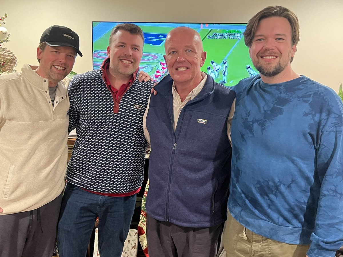 Just_4_Jesus's tweet photo. I couldn’t have received a greater present than the presence of My 3 Sons for the past 7 days. #thanks #gatecheck https://t.co/lakPh6NqlF