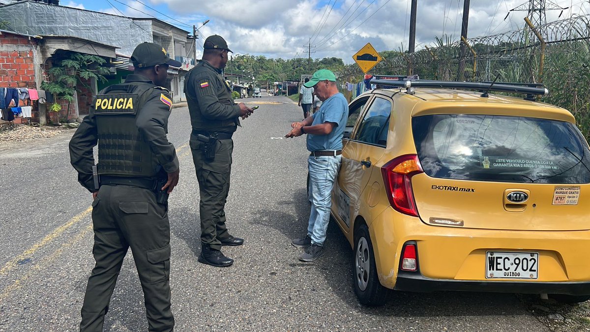PoliciaChoco's tweet photo. #Certegui | Desplegamos un componente humano y tecnológico para brindarte seguridad y tranquilidad en los diferentes sitios turísticos dentro del territorio colombiano.
#NavidadSiemprePresentes https://t.co/4MZSfr0l4D