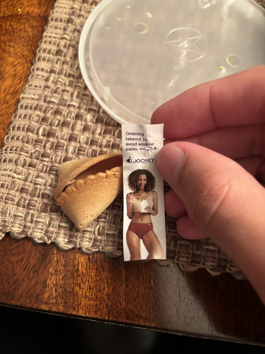 puertoryan's tweet photo. Pulled this out of my fortune cookie???? https://t.co/d00QizbHov