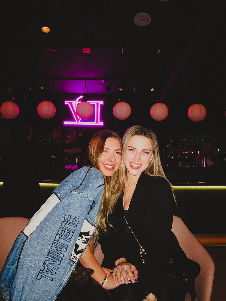 The6LoungeYYC's tweet photo. 🎉🌟 Holiday Vibes at The 6 Lounge! 🎄

'Tis the season for festive fun and unforgettable nights! Gather your friends and join us at The 6 Lounge in Calgary for a holiday party like no other.

#The6Lounge #lifeincalgary #downtowncalgary #yycnightlife #calgary #YYC #calgarylounge https://t.co/U2DJlCMKM7