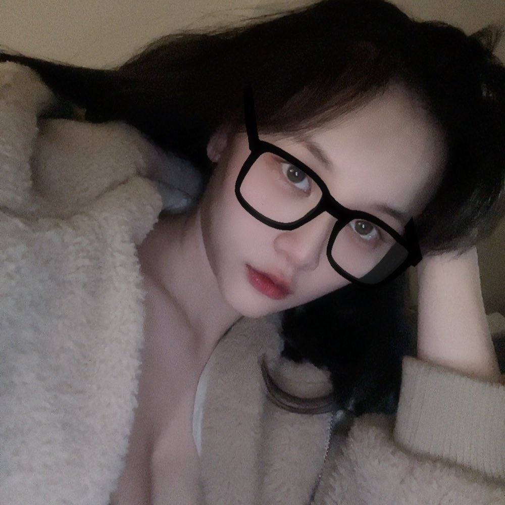 今天要開始放一些色色的衣服在ig販售了
有喜歡的 可以截圖私訊我 或是ig小盒子
價高者得💕