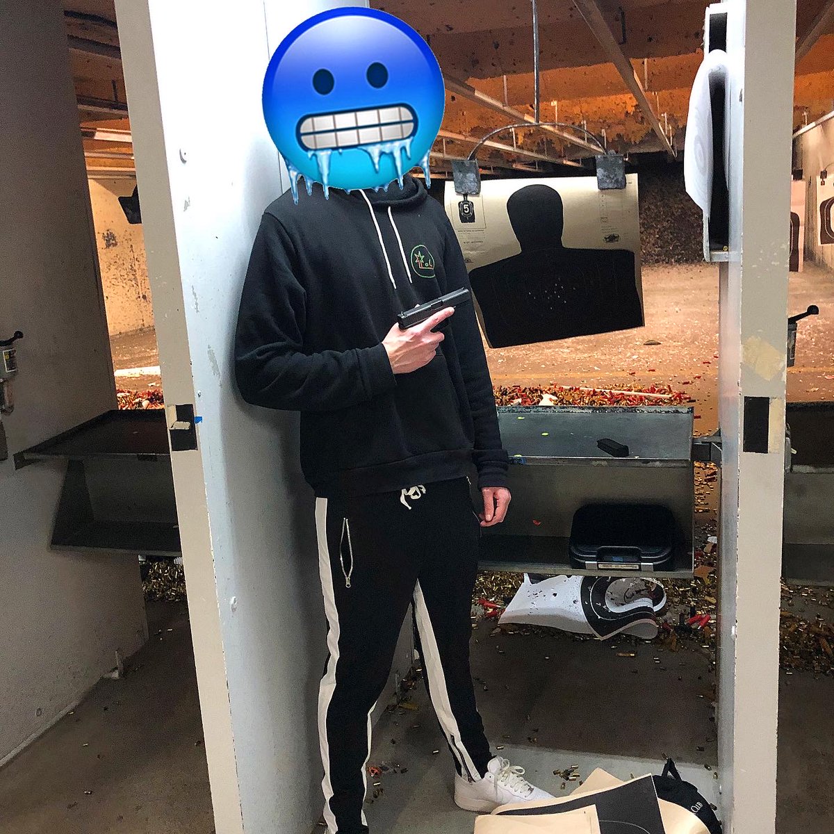 ZoneLush's tweet image. Mission Passed! Respect +