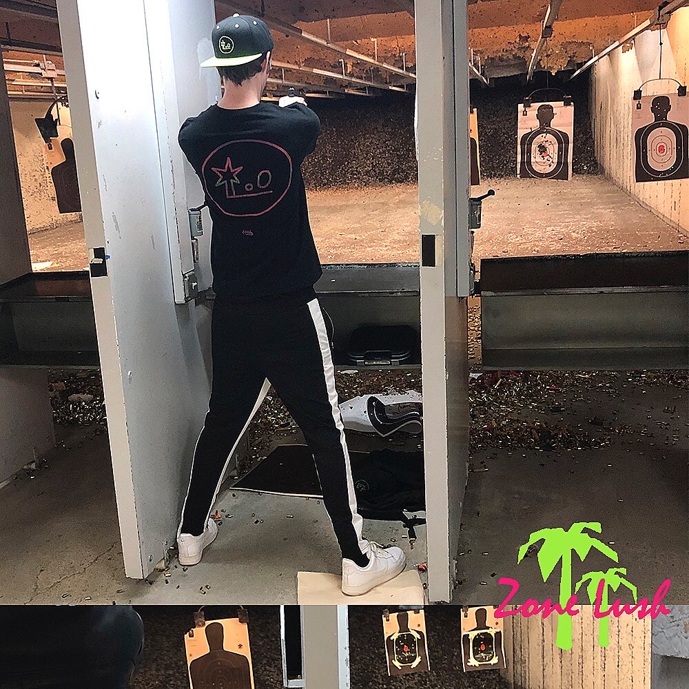 ZoneLush's tweet image. Mission Passed! Respect +