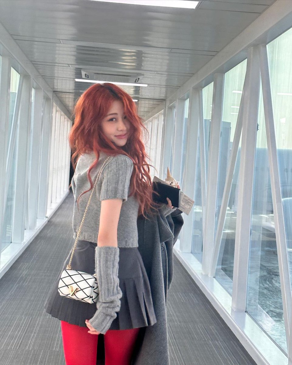 yunjin instagram update