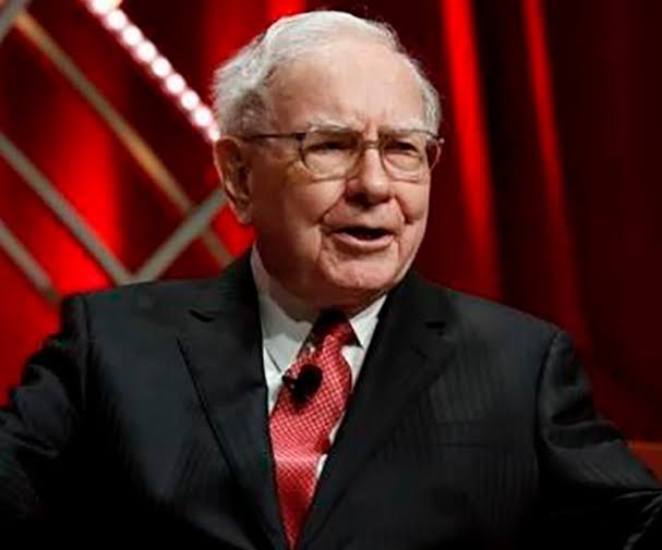 garoarenas's tweet image. "La capacidad de separarte de la multitud, no sé hasta que punto es innata o hasta que punto se aprende, pero es una cualidad que necesitas".

- Warren Buffett.