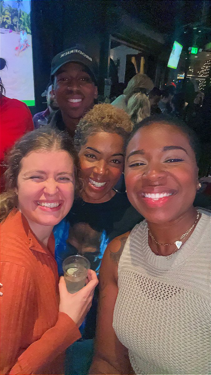 auntbeezy_'s tweet image. LULU 💛🌴🤝🏾 My Family 🥹❤️ #Survivor45 @kalebgebrewold @flippen_emily @BrandonDonlon